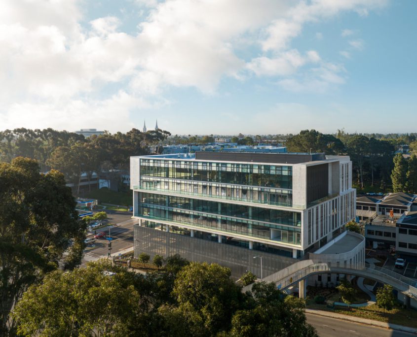 8980 Villa La Jolla Drive