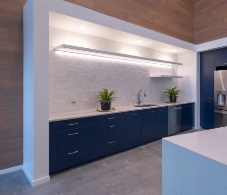 Avalon Bay - The HUB Spec Office